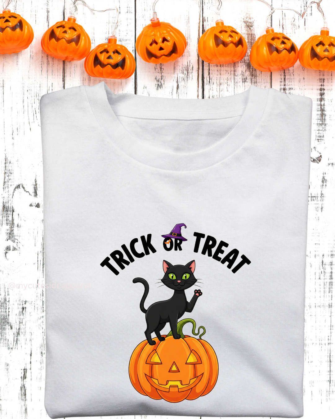 Halloween 2025 Trick or Treat Unisex T-Shirt