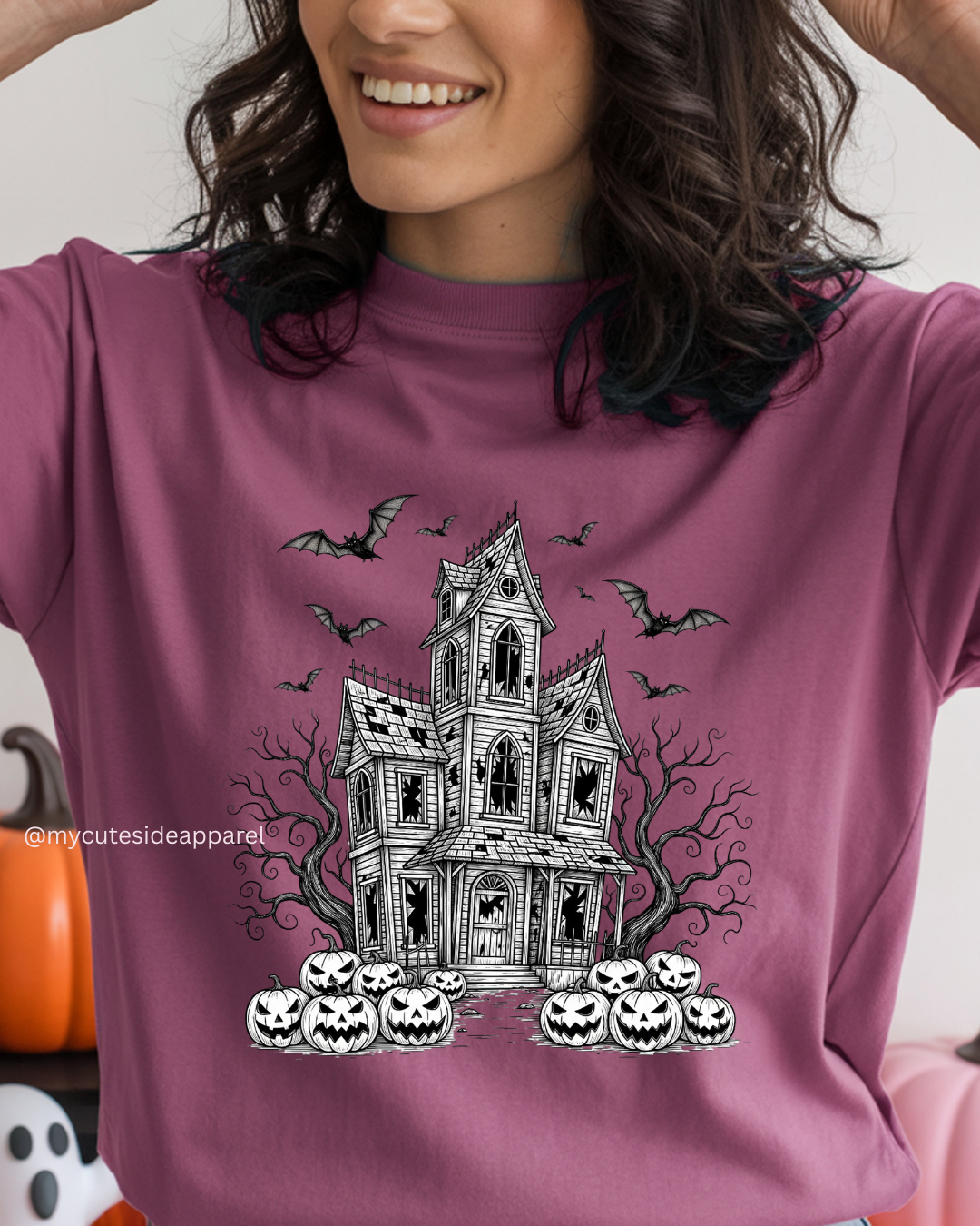 Halloween 2025 Haunted House Unisex T-Shirt